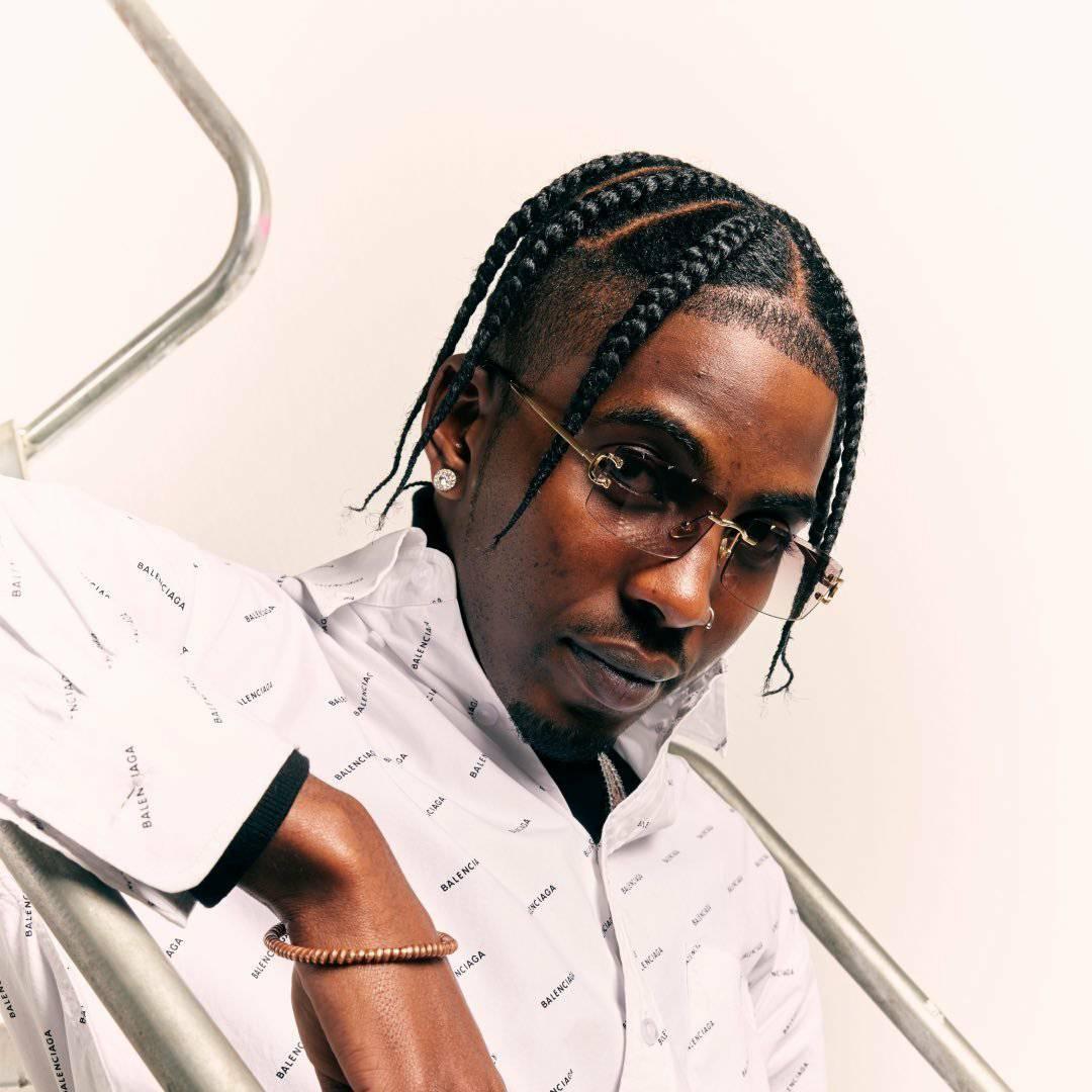 Flvme Drops Striking BLVCK & WHiTE Album with Fearless Flair