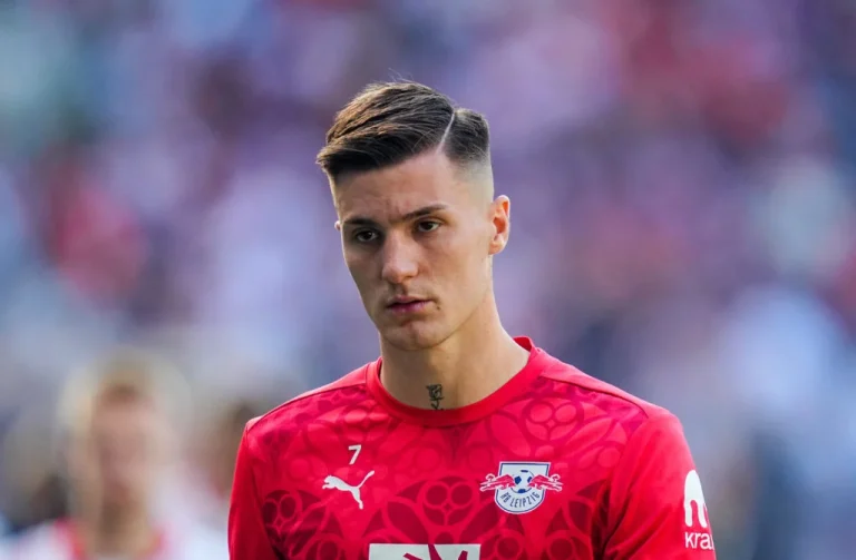 Šeško Moves Closer to United: Boosting Club's Assurance