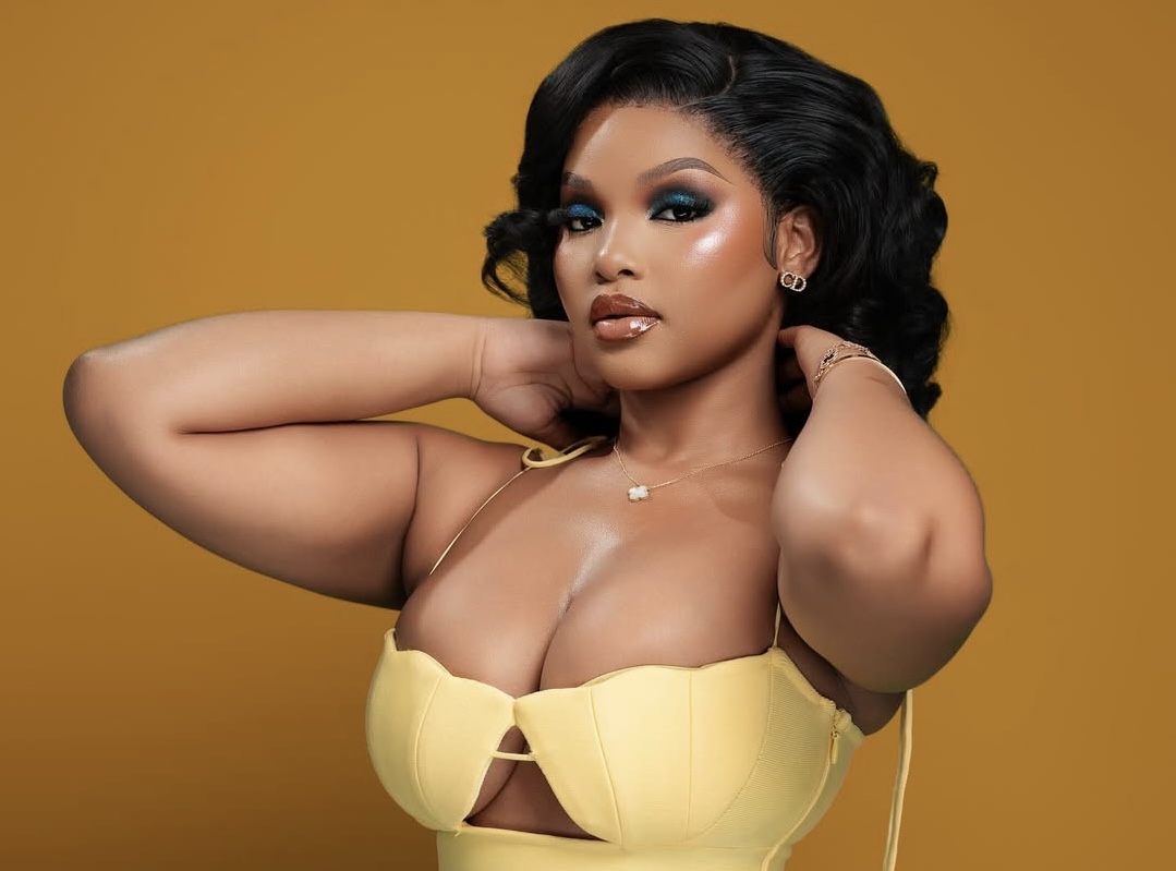 MaWhoo Turns Heads in Dubai with Eye-Catching 14K Bikini Glamour