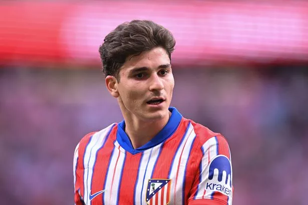 Guardiola on Álvarez's Atlético Exit: A Young Star Seeking Greater Opportunities