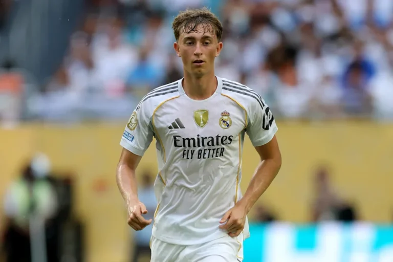 Huijsen Bows Out of Spain Squad; Laporte Takes His Place for Real Madrid's Absence