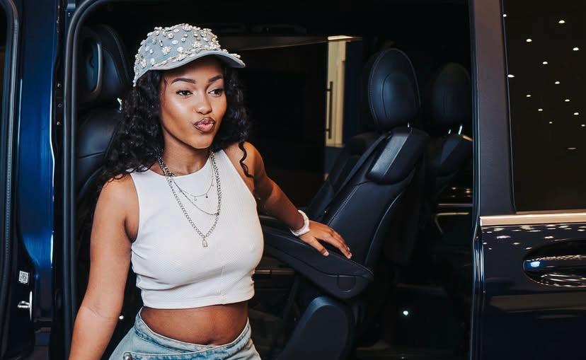 Zee Nxumalo Reaches New Heights: 1 Million Instagram Followers!