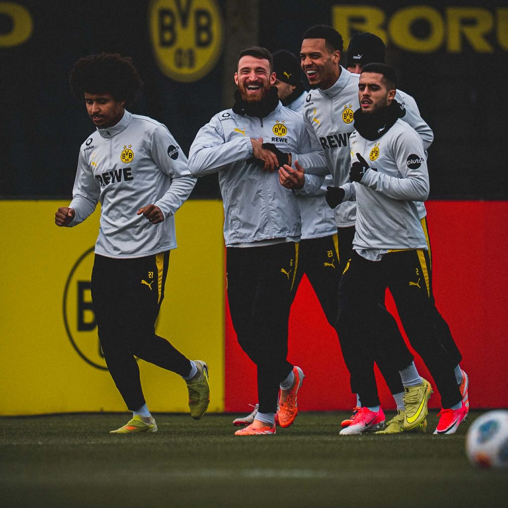 Bundesliga Clash: Dortmund and Gladbach Gear Up for Intense Showdown at Signal Iduna Park