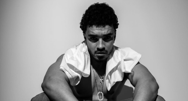 Shane Eagle Dazzles with Stunning Imagery in 'Afro Comb' Music Video