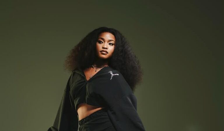 Zee Nxumalo Shines Bright as the Face of Isgubhu Playlist on Apple Music