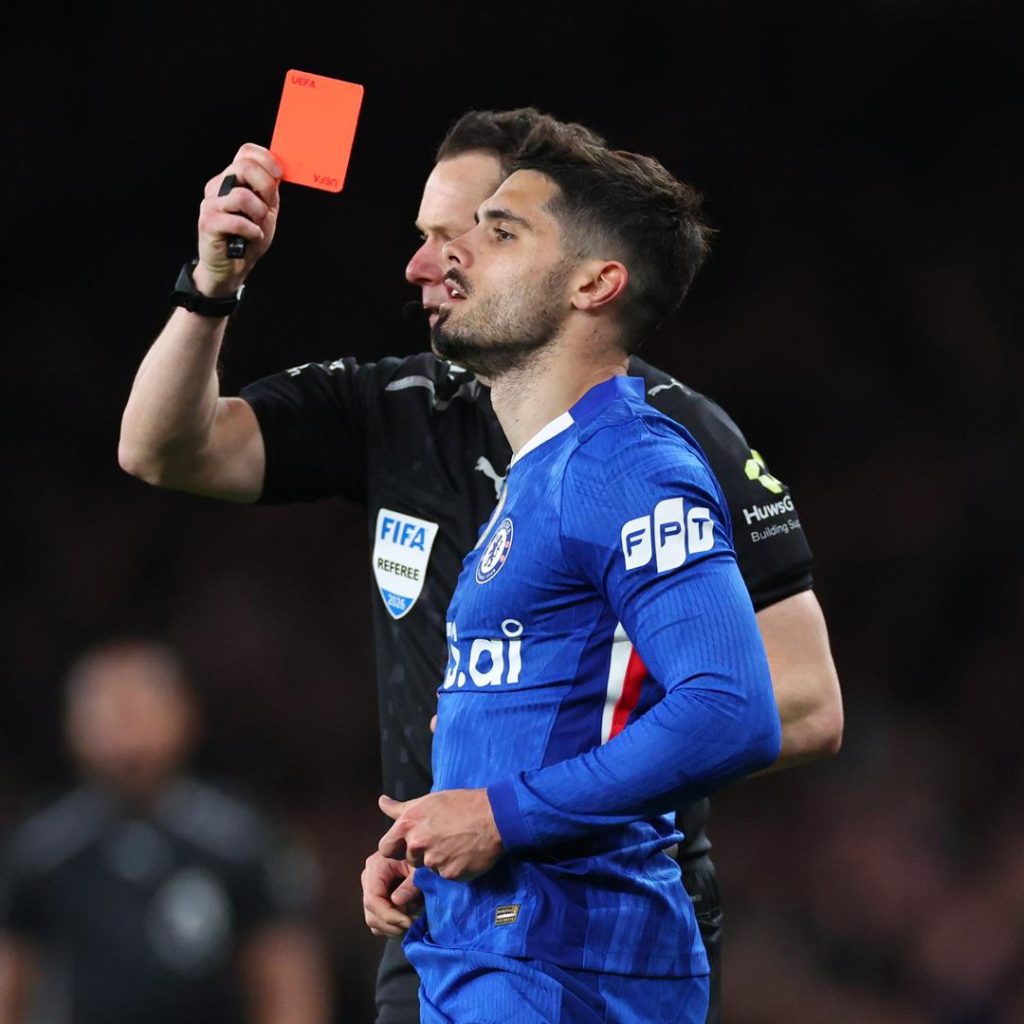 Rosenior Expresses Concerns Over Red Card Decisions Following Chelsea's Loss to Arsenal
