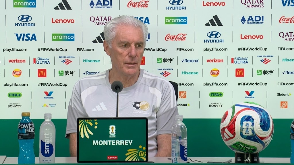 Broos Addresses Bafana's Travel Challenges Ahead of the World Cup