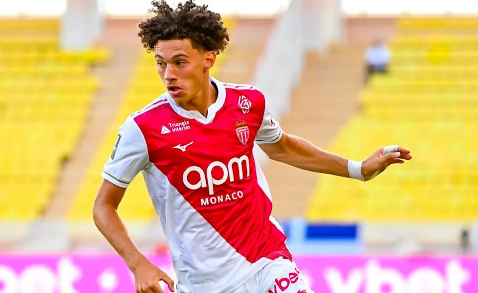 PSG Engages in Advanced Talks for Monaco's Akliouche After Enrique's Interest