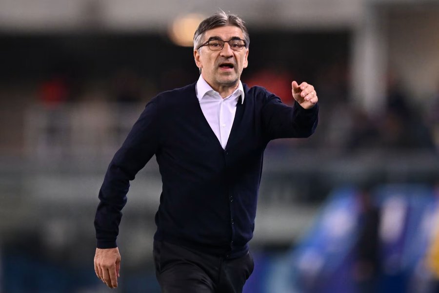 Monza Signs Promising Talent Ebenezer Akinsanmiro to Long-Term Contract
