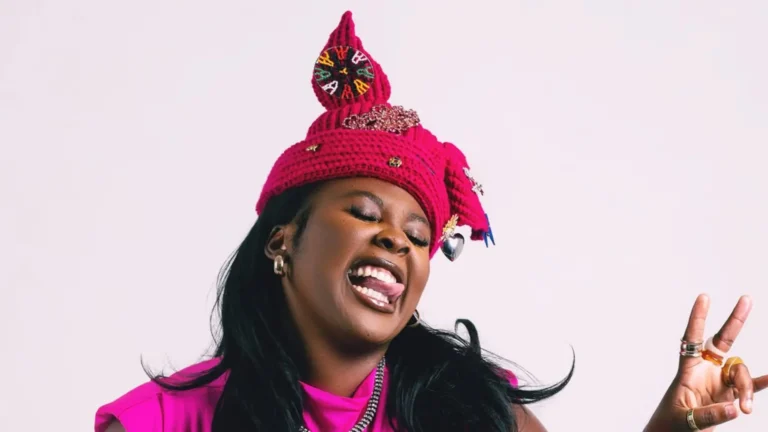 Umzulu Phaqa: Elevating Pop to Captivating Stage Artistry in Volume 1