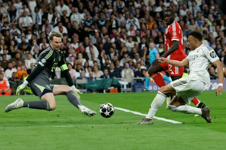 Neuer Hints at Possible Farewell Season with Bayern in 2026-27
