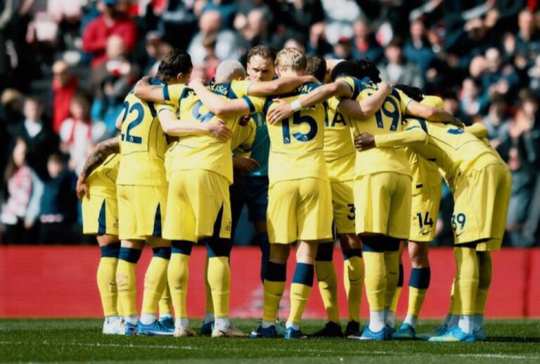 De Zerbi Calls on Tottenham to Find Their Fire in Challenging Times