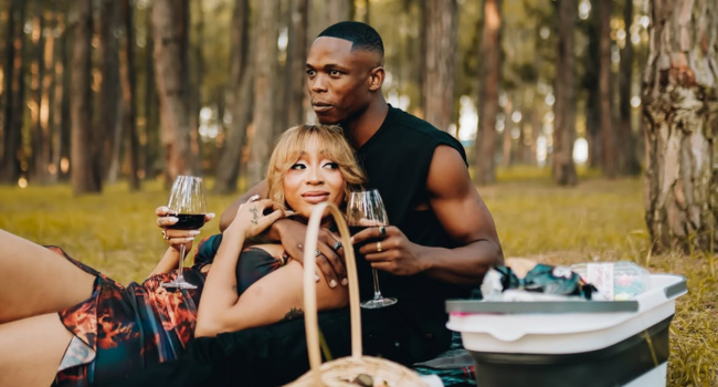 Essentials of Collaboration: The Do's and Don'ts of Nadia Nakai and Toss