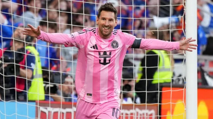 Messi's Remarkable Achievement: 930 Goals and a 75th Free Kick Masterpiece