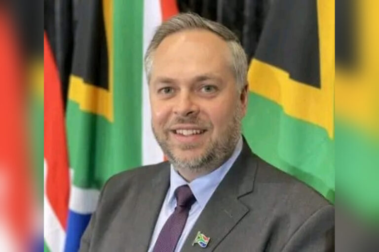 Home Affairs Abandons Asylum Overhaul During Refugee Crisis