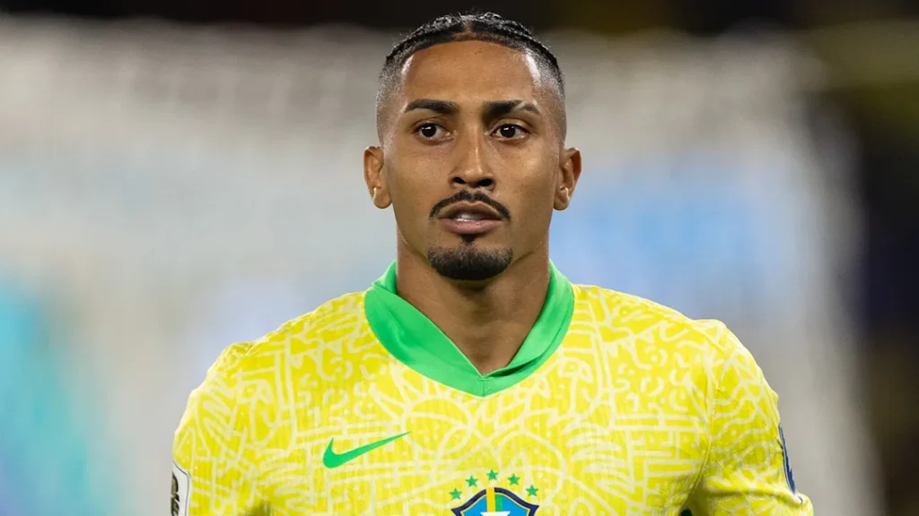 Barcelona Worries Grow as Raphinha Exits Match with Injury